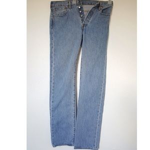 Levis 501.    31W 34L